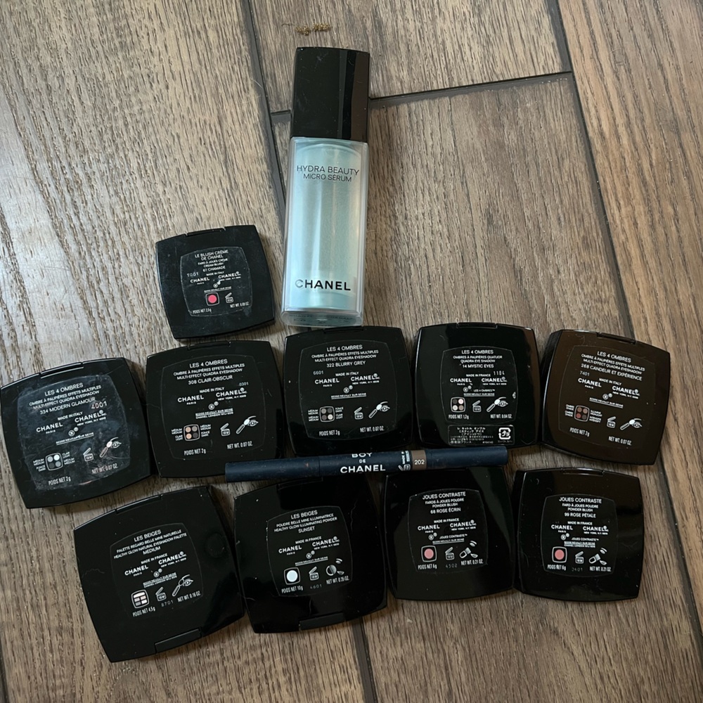 CHANEL Makeup Set
